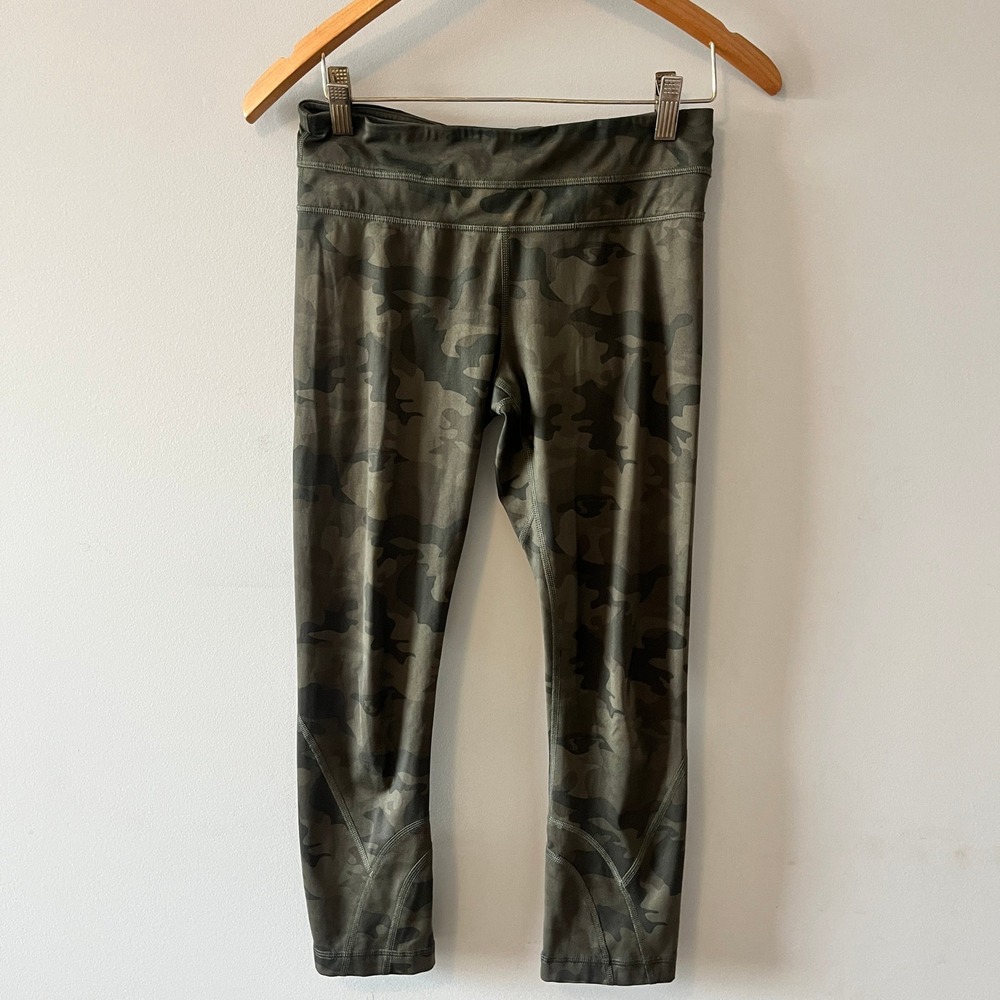 Lululemon Run Inspire Crop II Leggings Camo Green 4 Zipper Pocket